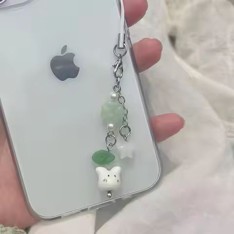Handmade four leaf clover beaded phone charm y2k cute cat keychain https://tinyurl.com/29nwwt82