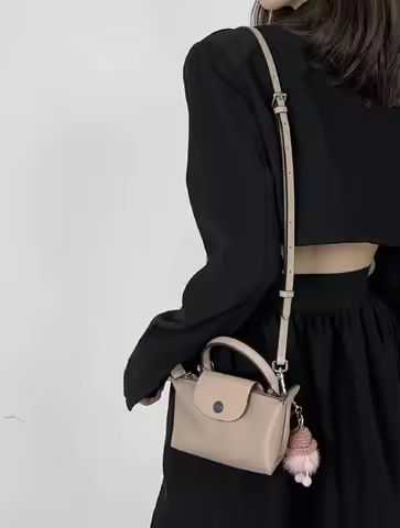 Luxury Fashion Women’s Chain Handbag PU Leather Girls Shoulder Messenger Bag Brand lightweight Commuting Bag Tassel Square Bag https://tinyurl.com/266ytt5r